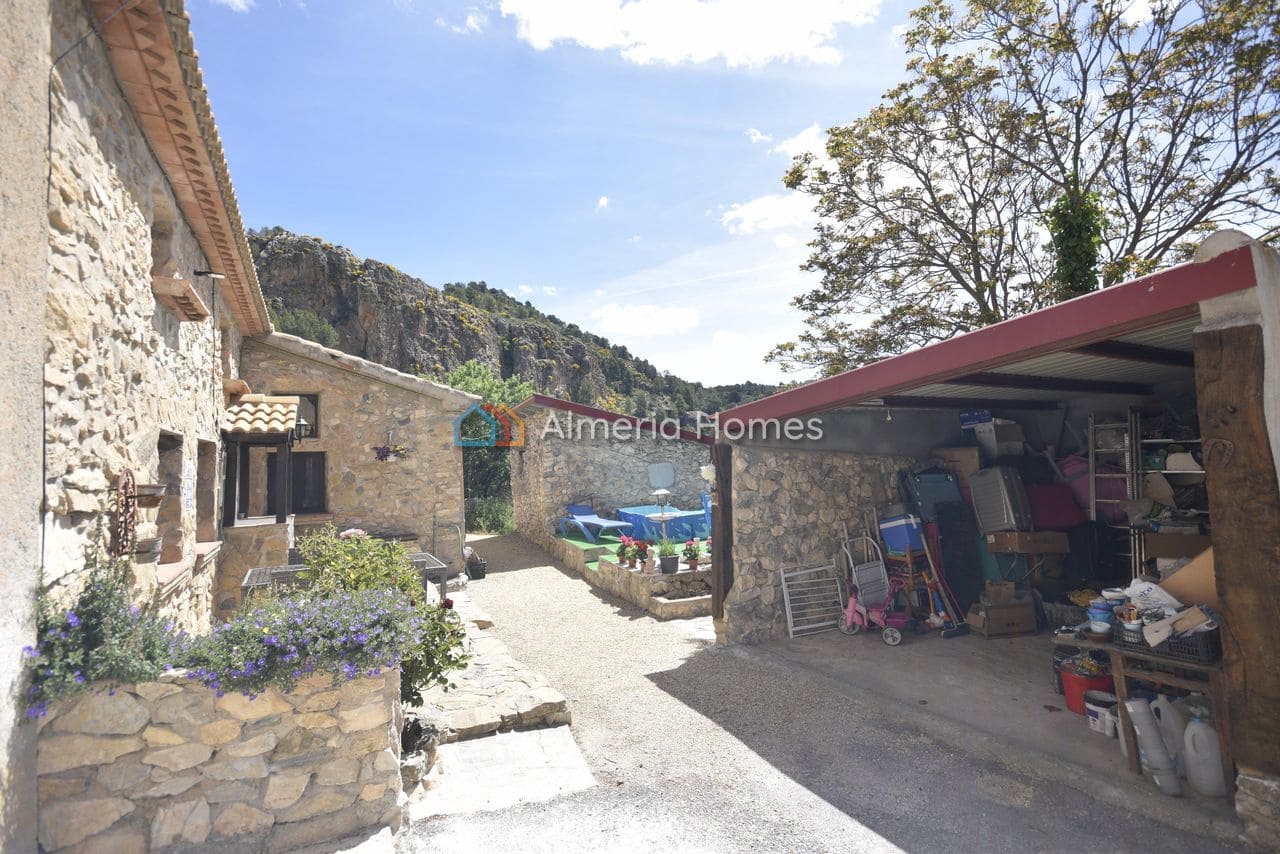 3 soverom Finca/Herregård til salgs i Oria med garasje - € 124 995 (Ref: 9819288)