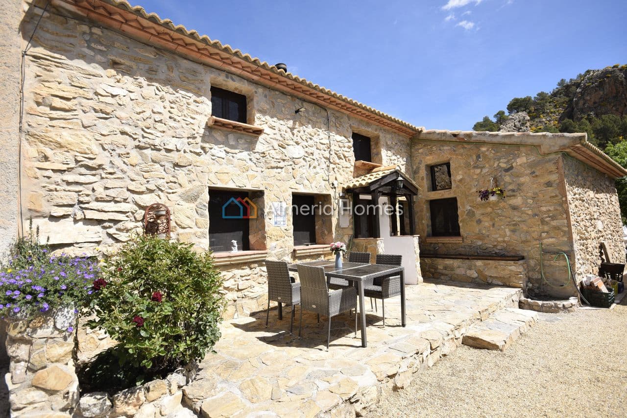 3 soverom Finca/Herregård til salgs i Oria med garasje - € 124 995 (Ref: 9819288)