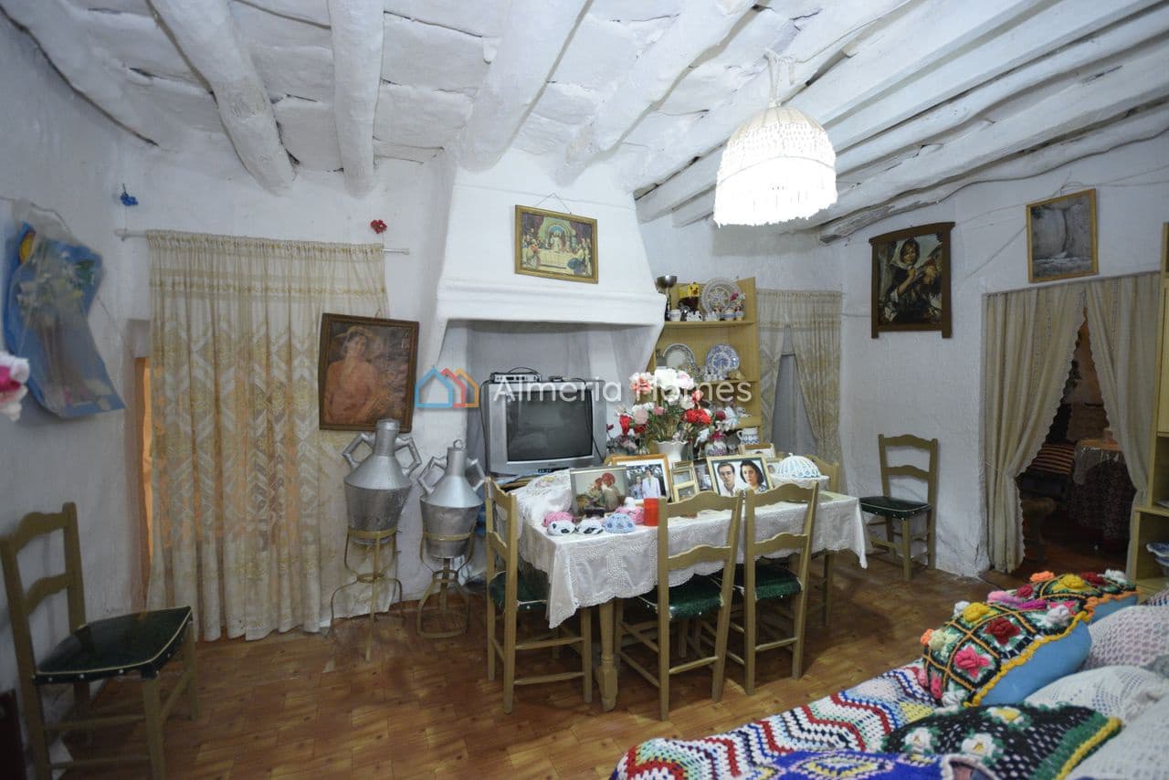 7 bedroom Townhouse for sale in Tahal - € 59,995 (Ref: 9832711)