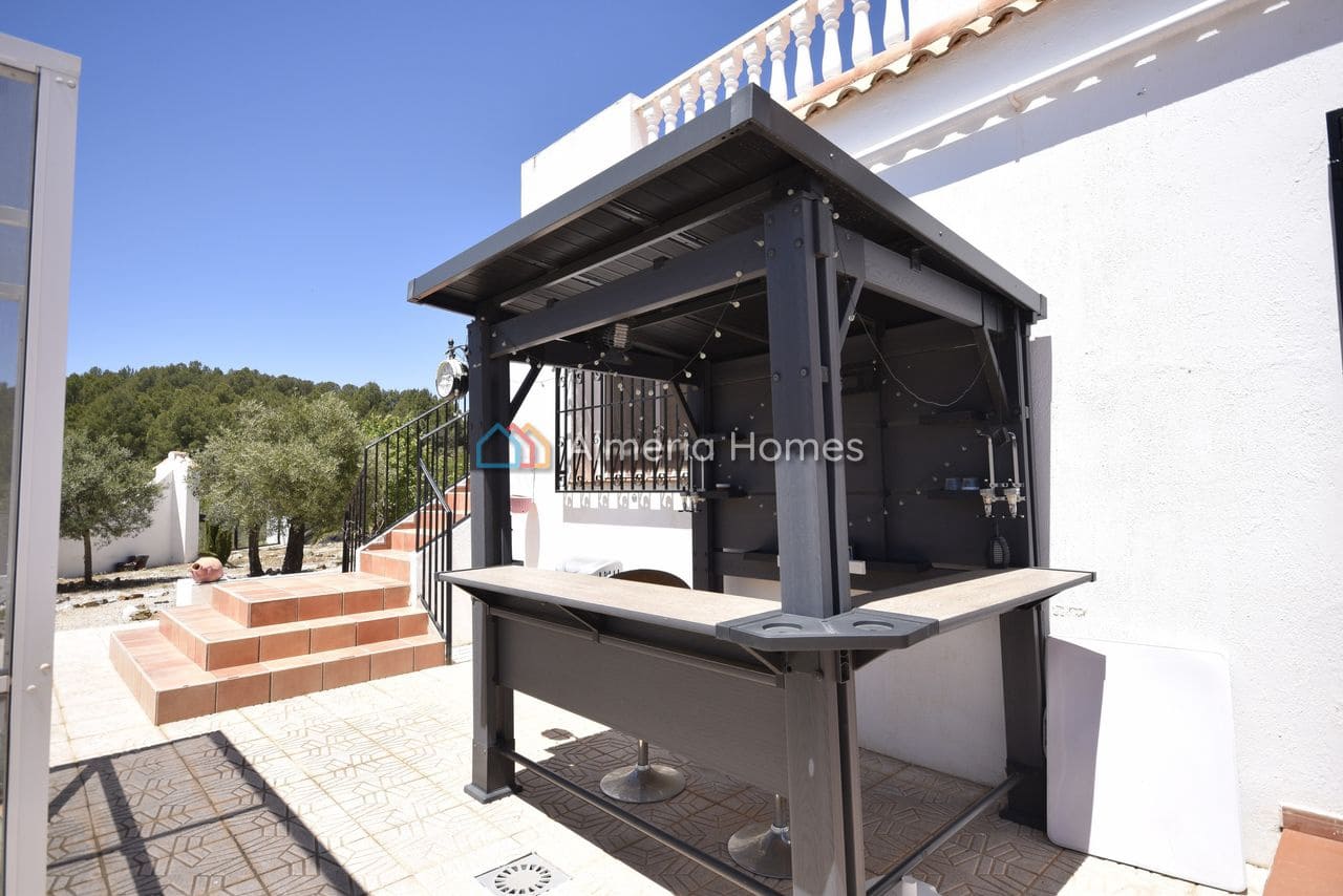 4 bedroom Villa for sale in Velez-Rubio with pool garage - € 349,000 (Ref: 9832843)
