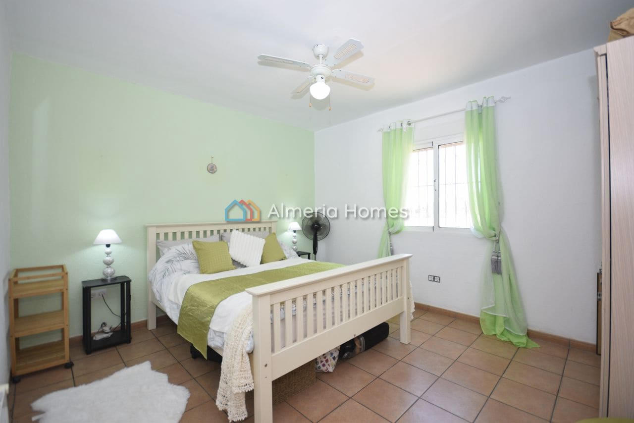 4 bedroom Villa for sale in Velez-Rubio with pool garage - € 349,000 (Ref: 9832843)