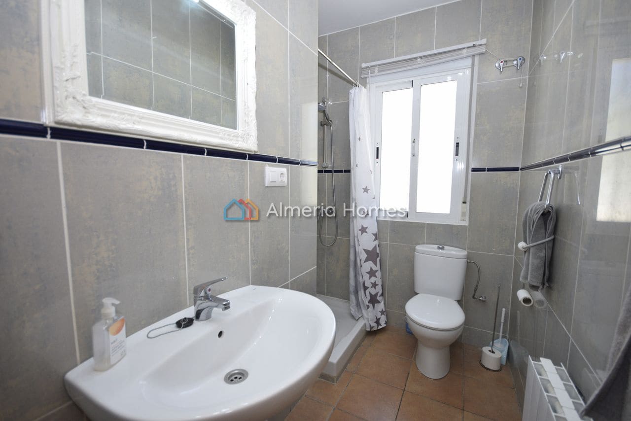4 bedroom Villa for sale in Velez-Rubio with pool garage - € 349,000 (Ref: 9832843)