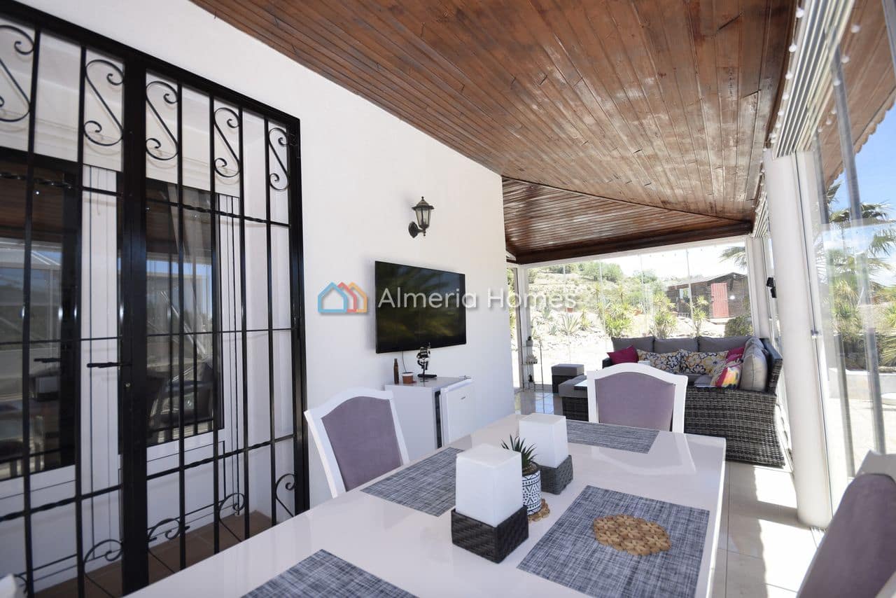 4 bedroom Villa for sale in Velez-Rubio with pool garage - € 349,000 (Ref: 9832843)