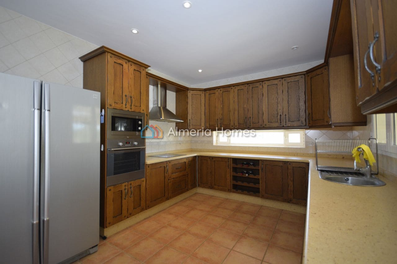 3 makuuhuone Huvila myytävänä paikassa Arboleas mukana uima-altaan - 274 995 € (Ref: 9848196)