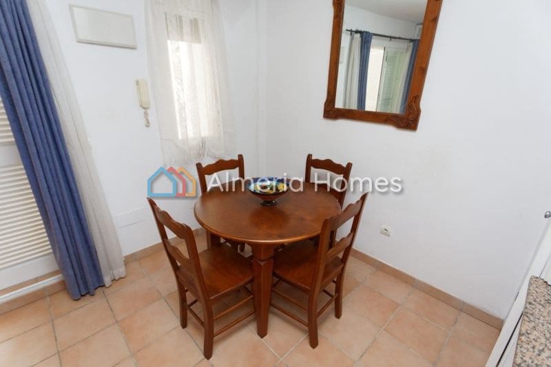 2 soverom Leilighet til salgs i Mojacar med svømmebasseng garasje - € 160 000 (Ref: 9852074)