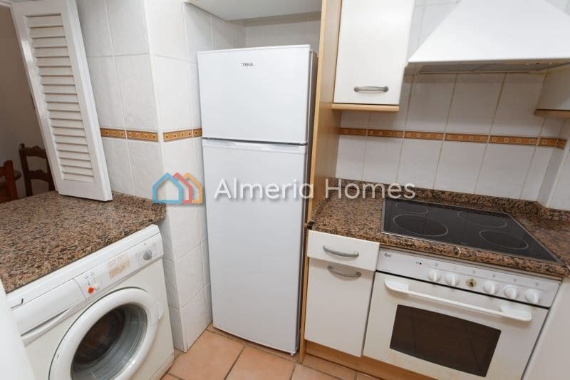 2 soverom Leilighet til salgs i Mojacar med svømmebasseng garasje - € 160 000 (Ref: 9852074)