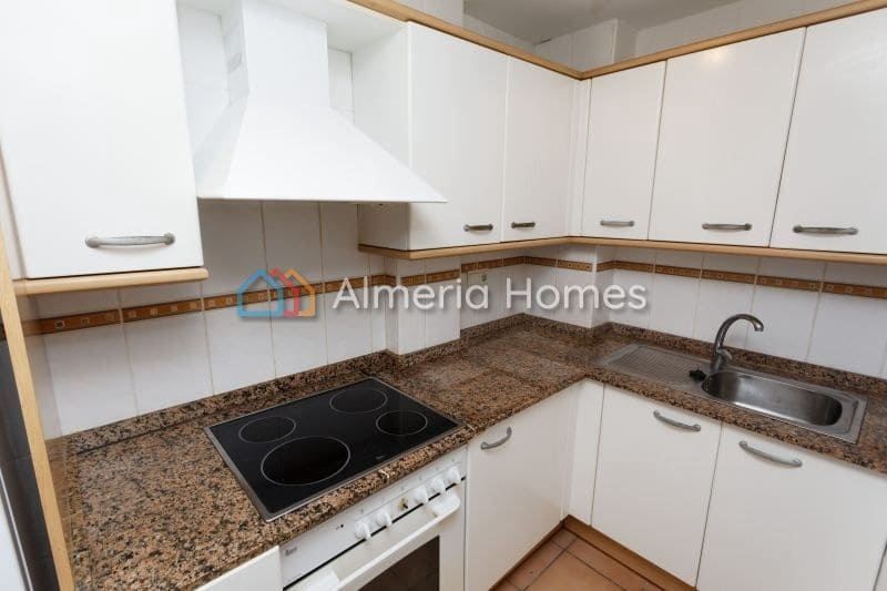 2 soverom Leilighet til salgs i Mojacar med svømmebasseng garasje - € 160 000 (Ref: 9852074)