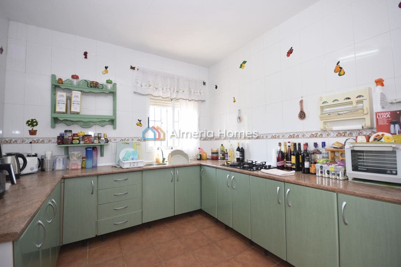 3 bedroom Villa for sale in Albox with garage - € 199,995 (Ref: 9874334)
