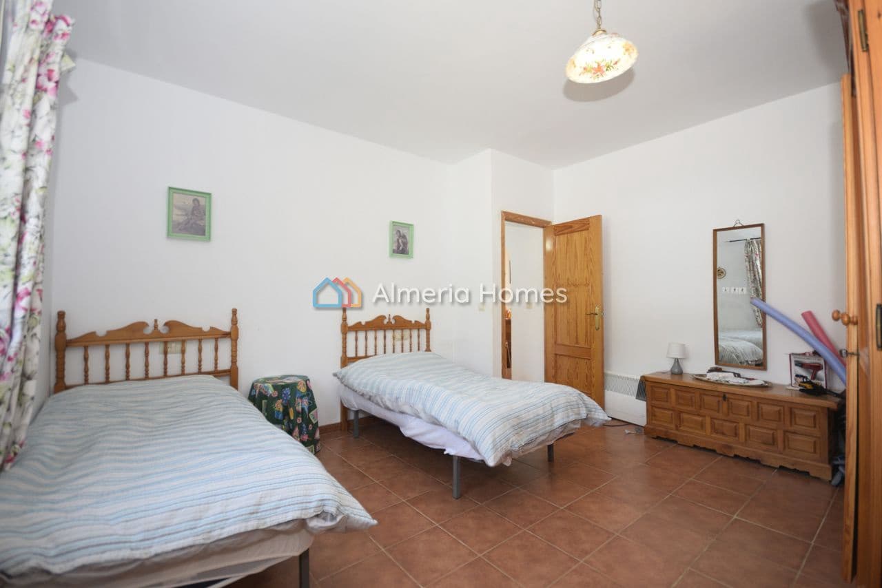 3 bedroom Villa for sale in Albox with garage - € 199,995 (Ref: 9874334)