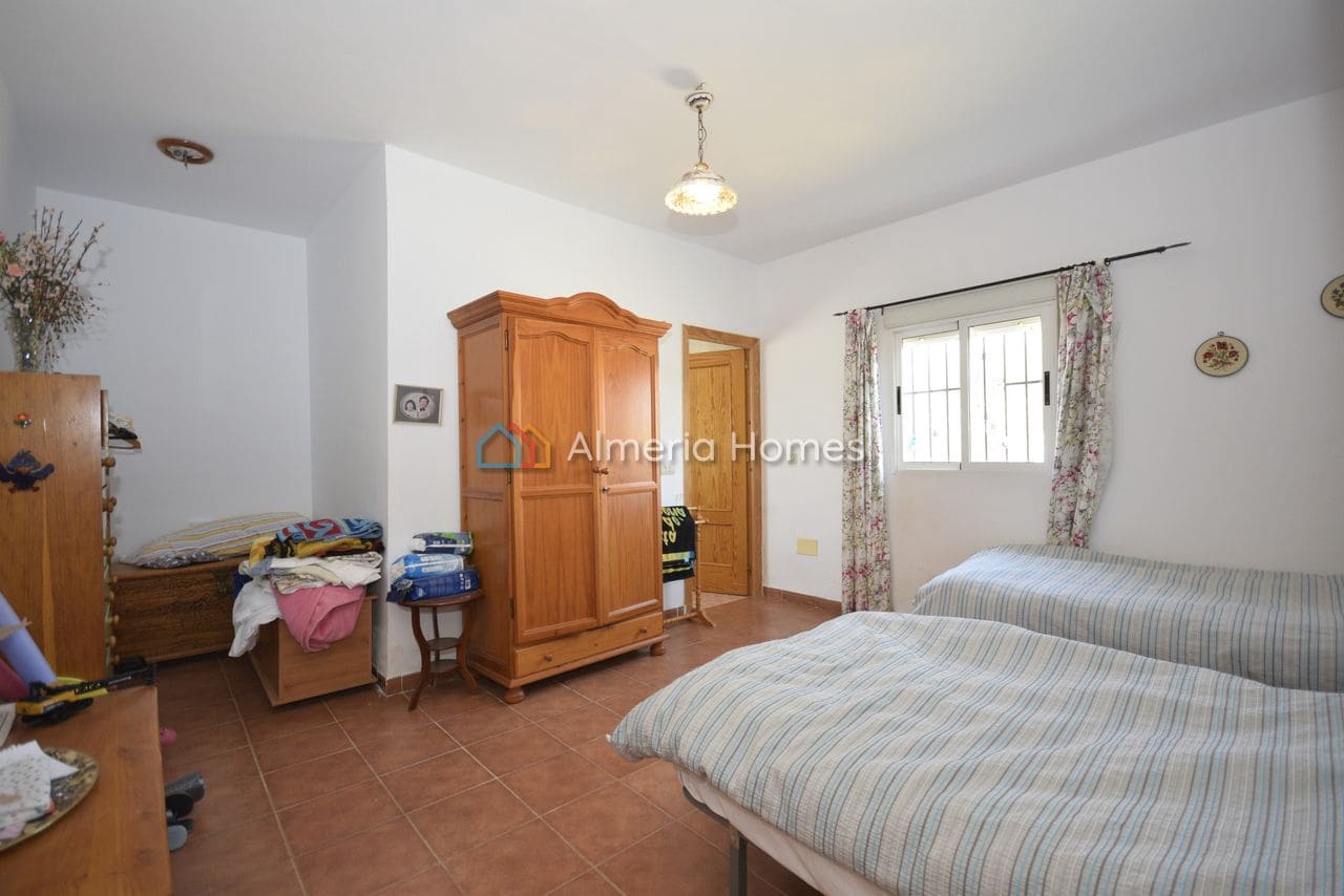 3 bedroom Villa for sale in Albox with garage - € 199,995 (Ref: 9874334)