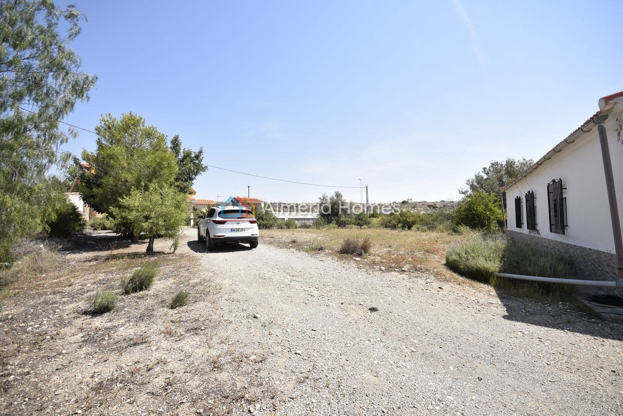 3 bedroom Villa for sale in Albox with garage - € 199,995 (Ref: 9874334)