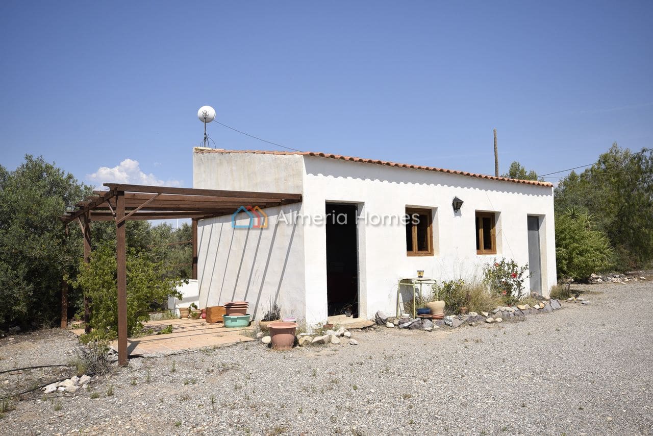 3 bedroom Villa for sale in Albox with garage - € 199,995 (Ref: 9874334)