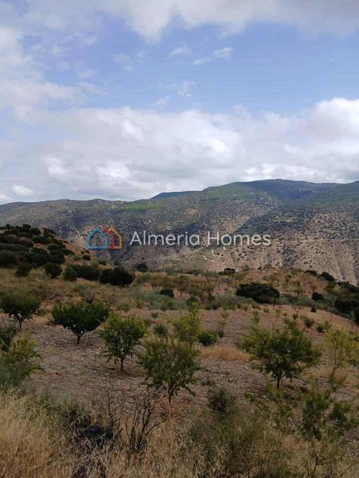 3 bedroom Finca/Country House for sale in Sierro with garage - € 160,000 (Ref: 9891305)