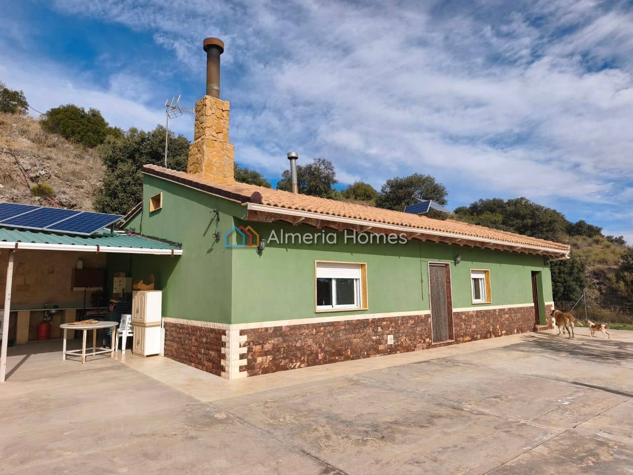 3 bedroom Finca/Country House for sale in Sierro with garage - € 160,000 (Ref: 9891305)
