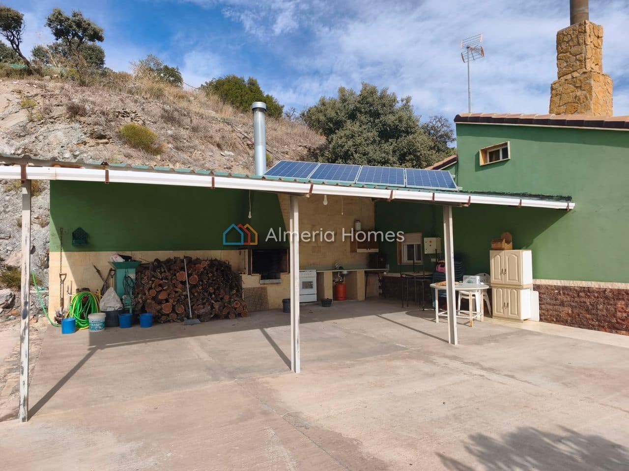 3 bedroom Finca/Country House for sale in Sierro with garage - € 160,000 (Ref: 9891305)