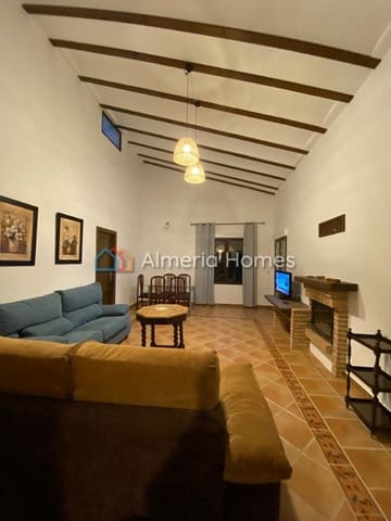 3 Zimmer Villa zu verkaufen in Castril mit Pool - 155.000 € (Ref: 9891309)