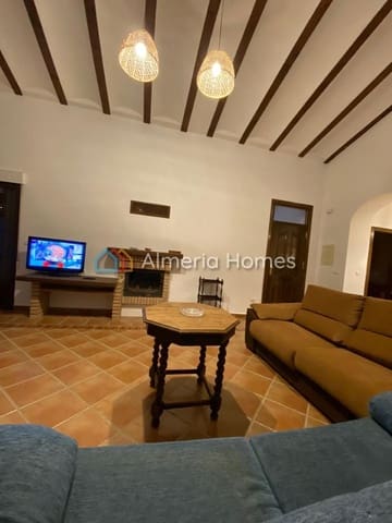 3 Zimmer Villa zu verkaufen in Castril mit Pool - 155.000 € (Ref: 9891309)