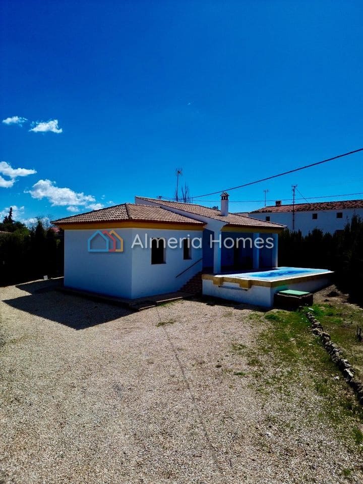 3 Zimmer Villa zu verkaufen in Castril mit Pool - 155.000 € (Ref: 9891309)