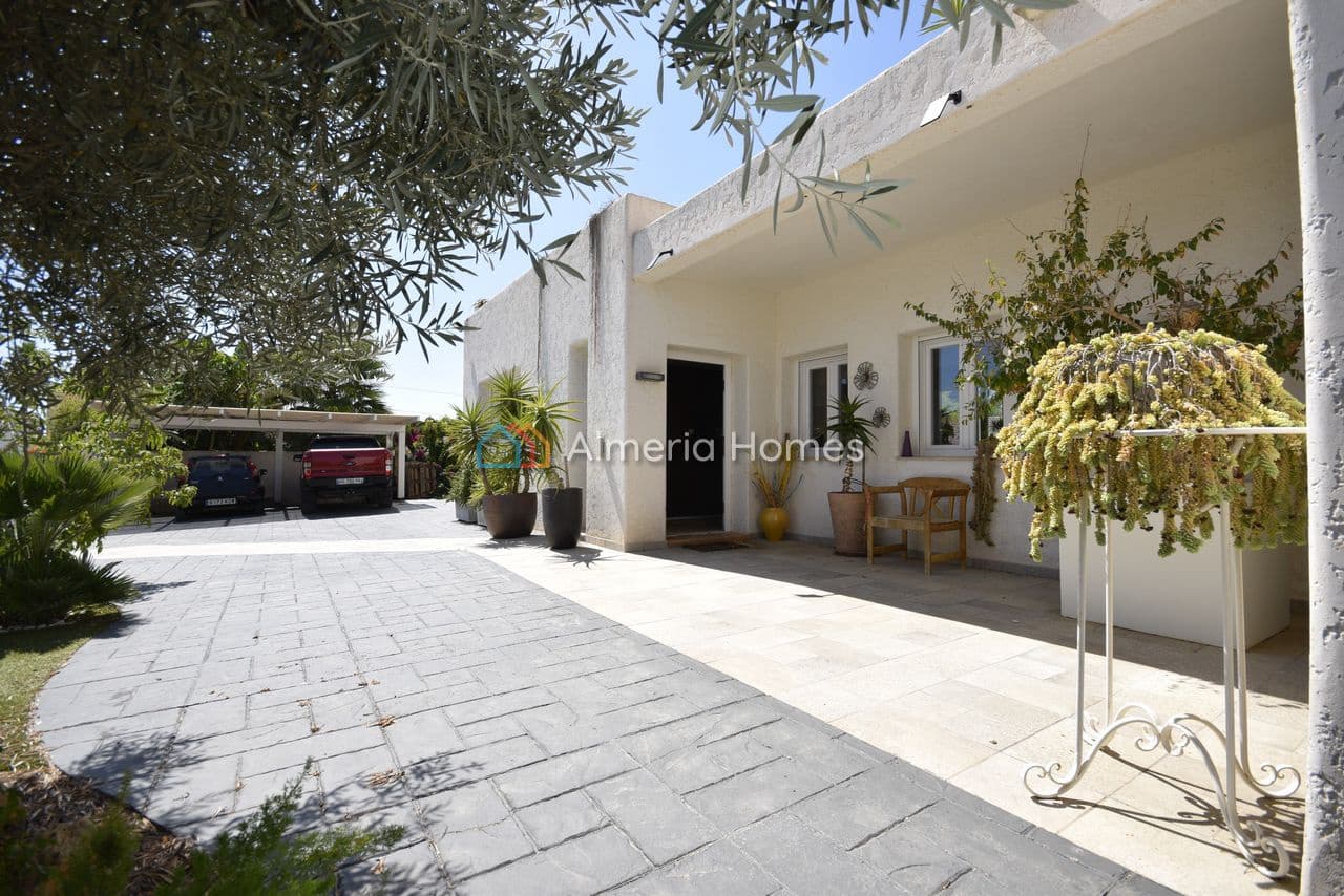 4 bedroom Villa for sale in Vera with pool garage - € 649,000 (Ref: 9891314)