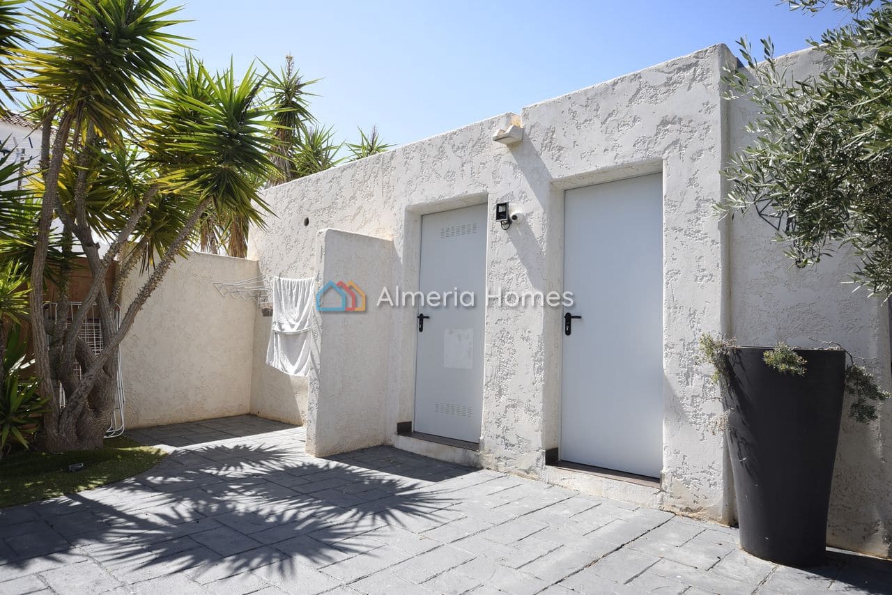 4 bedroom Villa for sale in Vera with pool garage - € 649,000 (Ref: 9891314)