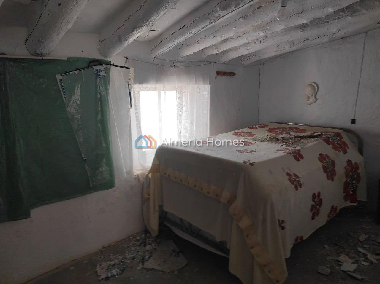 7 soverom Hus til salgs i Somontin - € 15 000 (Ref: 9891322)