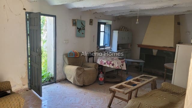 4 camera da letto Casa in vendita in Oria - 23.000 € (Rif: 9891323)
