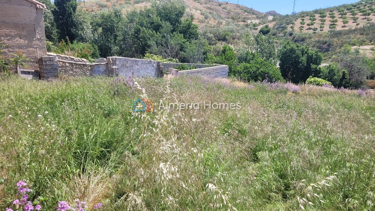 Casa de 4 habitaciones en Oria en venta - 23.000 € (Ref: 9891323)