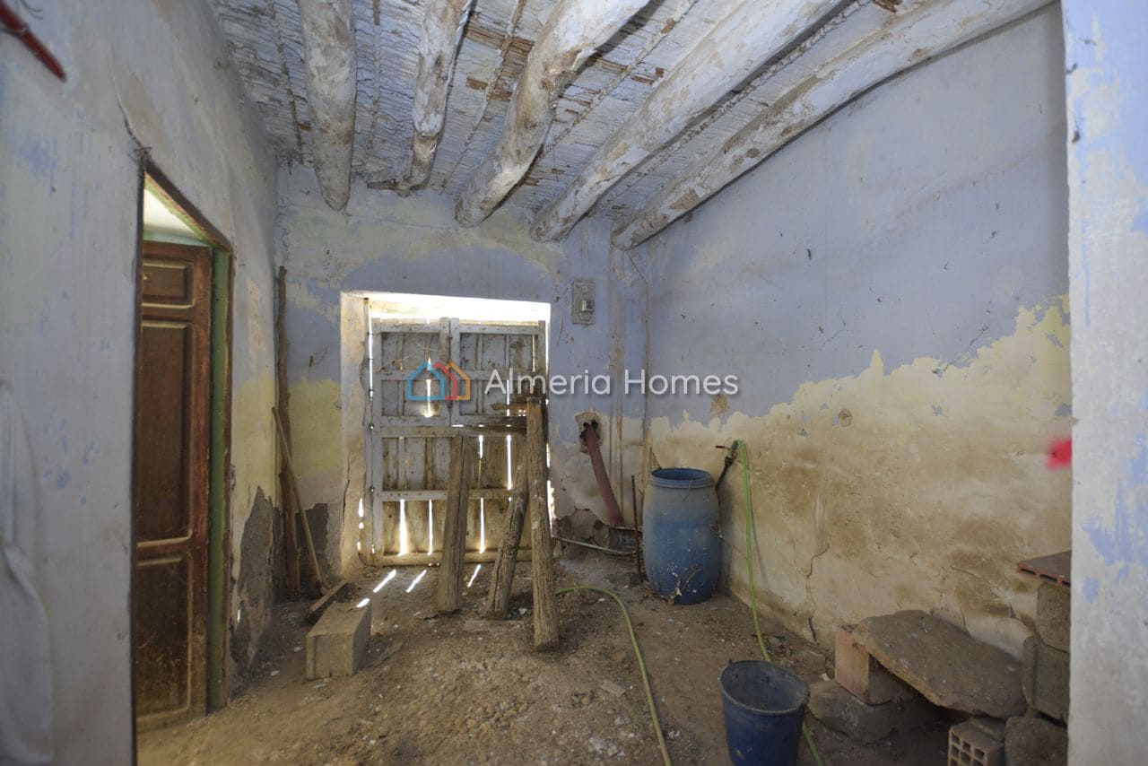 Haus zu verkaufen in Santopetar - 22.000 € (Ref: 9891325)