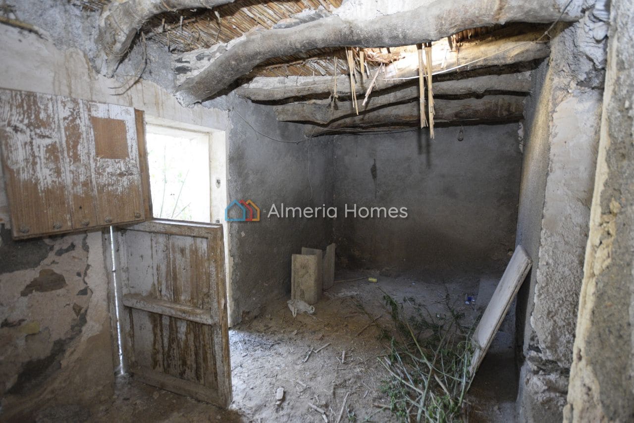 Haus zu verkaufen in Santopetar - 22.000 € (Ref: 9891325)