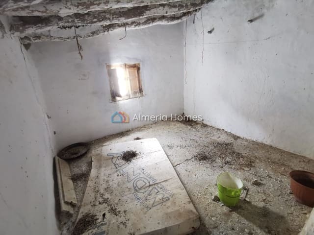4 Zimmer Haus zu verkaufen in Líjar - 15.000 € (Ref: 9891326)