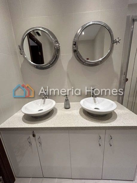 5 quarto Moradia para venda em Mojacar com piscina garagem - 925 000 € (Ref: 9891331)