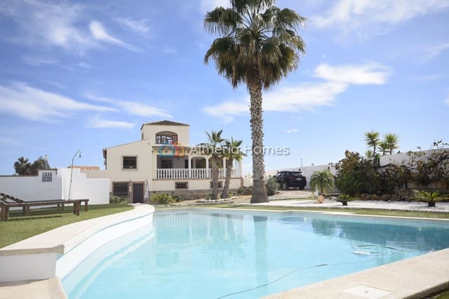 6 bedroom Villa for sale in Vera Ciudad, Vera with pool garage - € 559,995 (Ref: 9891332)