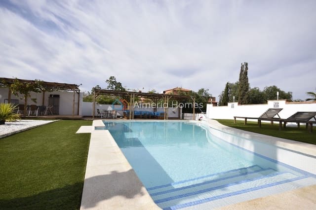 6 bedroom Villa for sale in Vera Ciudad, Vera with pool garage - € 559,995 (Ref: 9891332)