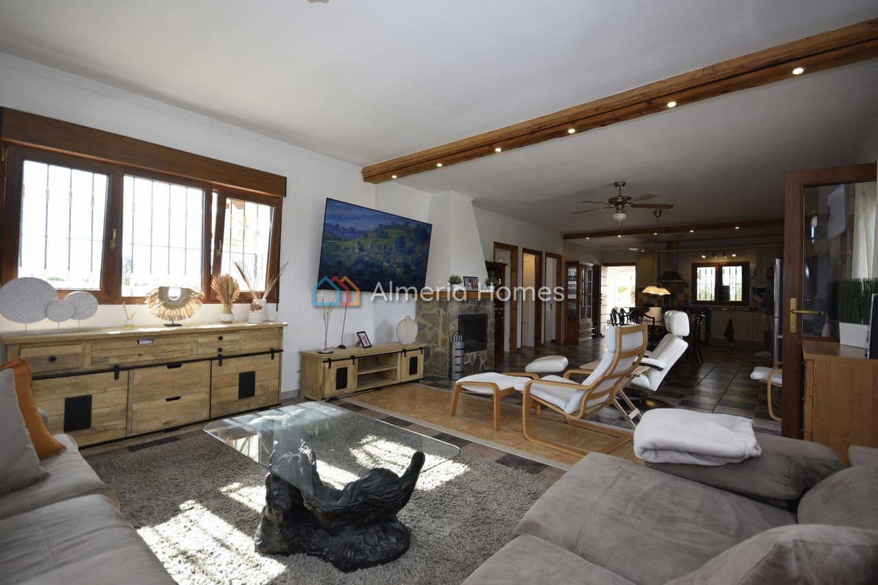 6 bedroom Villa for sale in Vera with pool garage - € 559,995 (Ref: 9891332)