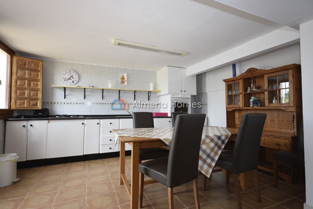 6 bedroom Villa for sale in Vera with pool garage - € 559,995 (Ref: 9891332)