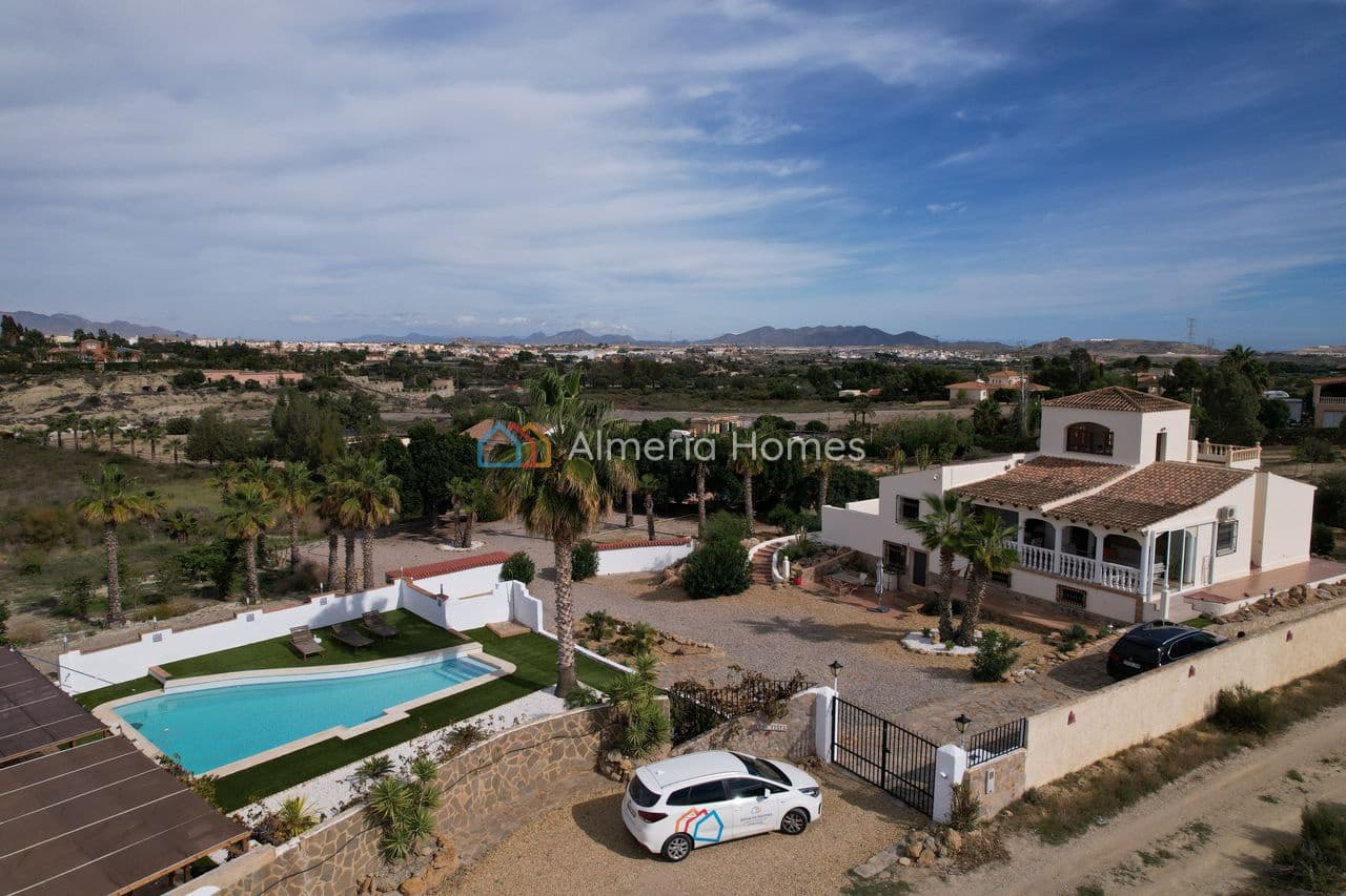 6 bedroom Villa for sale in Vera with pool garage - € 559,995 (Ref: 9891332)