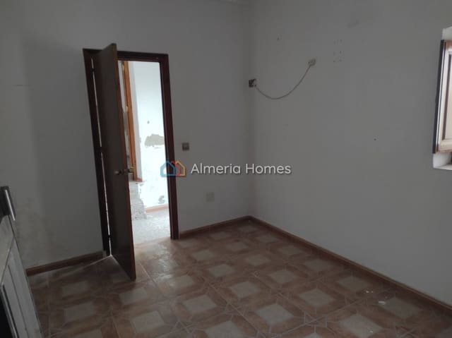 3 bedroom Townhouse for sale in Somontín - € 29,000 (Ref: 9891333)