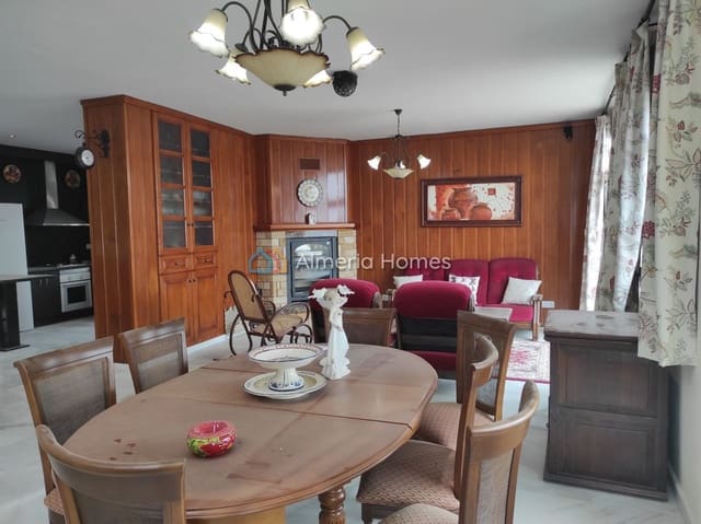 Chalet de 4 habitaciones en Tíjola en venta - 490.000 € (Ref: 9891335)