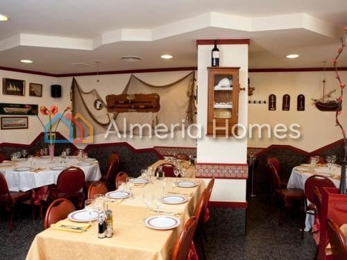 Kommersiell til salgs i Puerto de Mazarron - € 1 500 000 (Ref: 9891336)