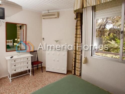 Kommersiell til salgs i Puerto de Mazarron - € 1 500 000 (Ref: 9891336)