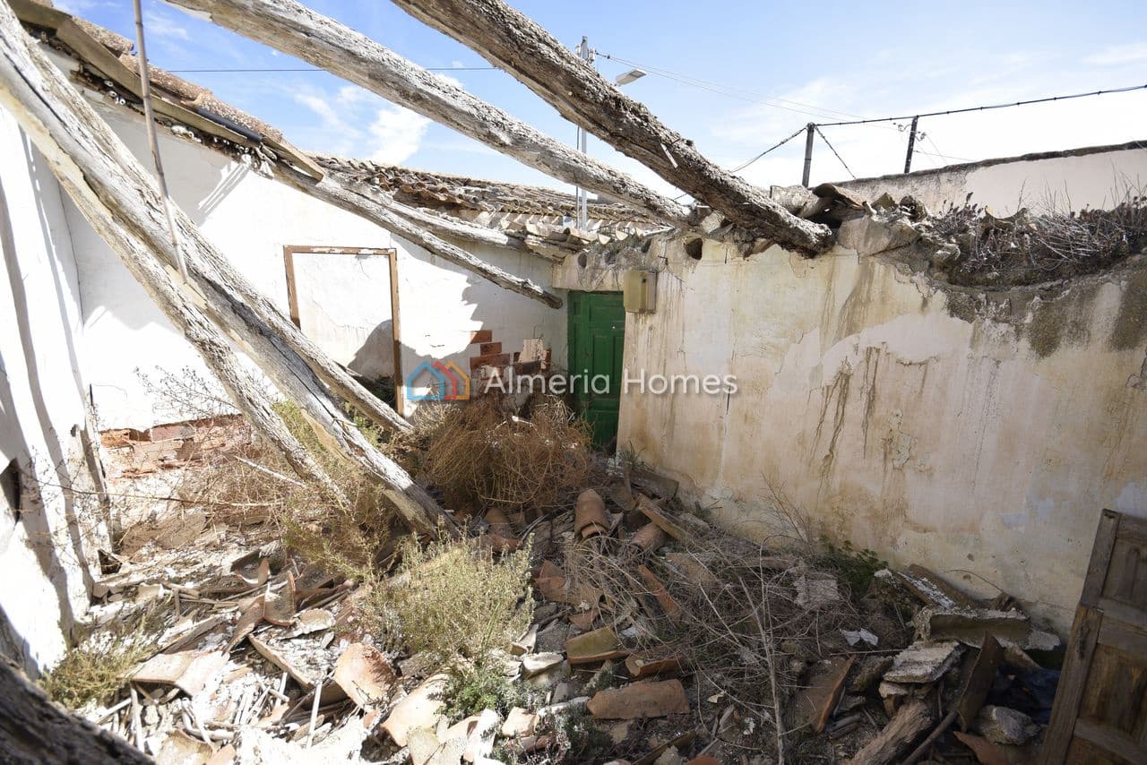 Finca/Casa Rural de 2 habitaciones en Oria en venta con garaje - 25.000 € (Ref: 9891337)