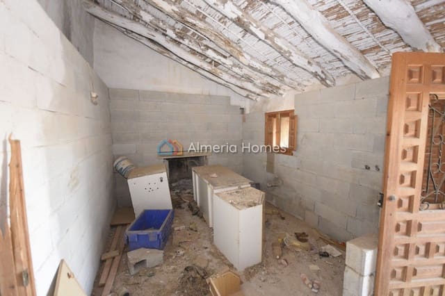 2 camera da letto Finca/Casa di Campagna in vendita in Oria con garage - 25.000 € (Rif: 9891338)