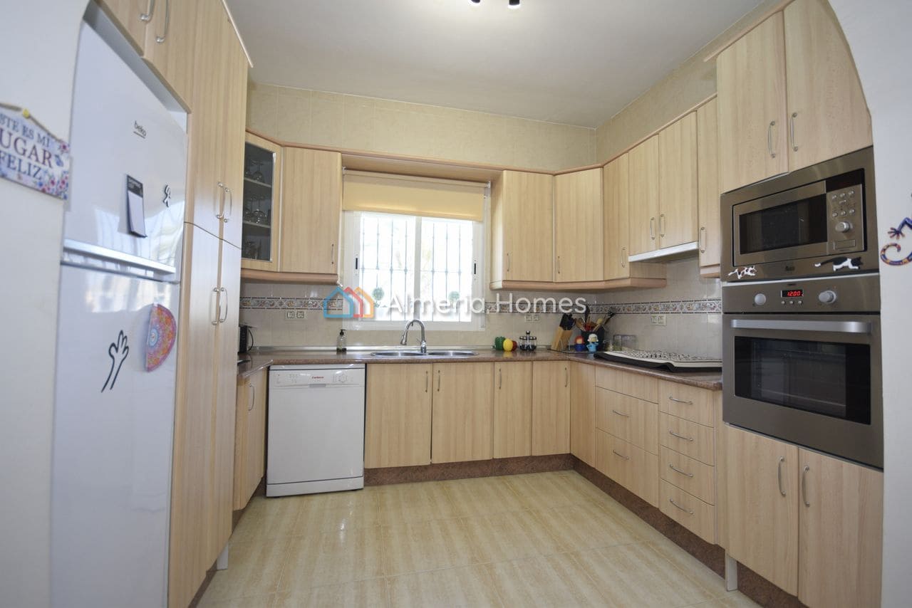 4 chambre Villa/Maison à vendre à Albanchez avec piscine garage - 294 995 € (Ref: 9902303)