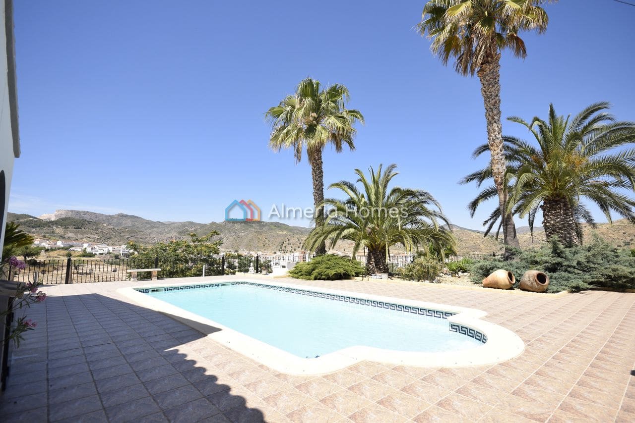 4 chambre Villa/Maison à vendre à Albanchez avec piscine garage - 294 995 € (Ref: 9902303)