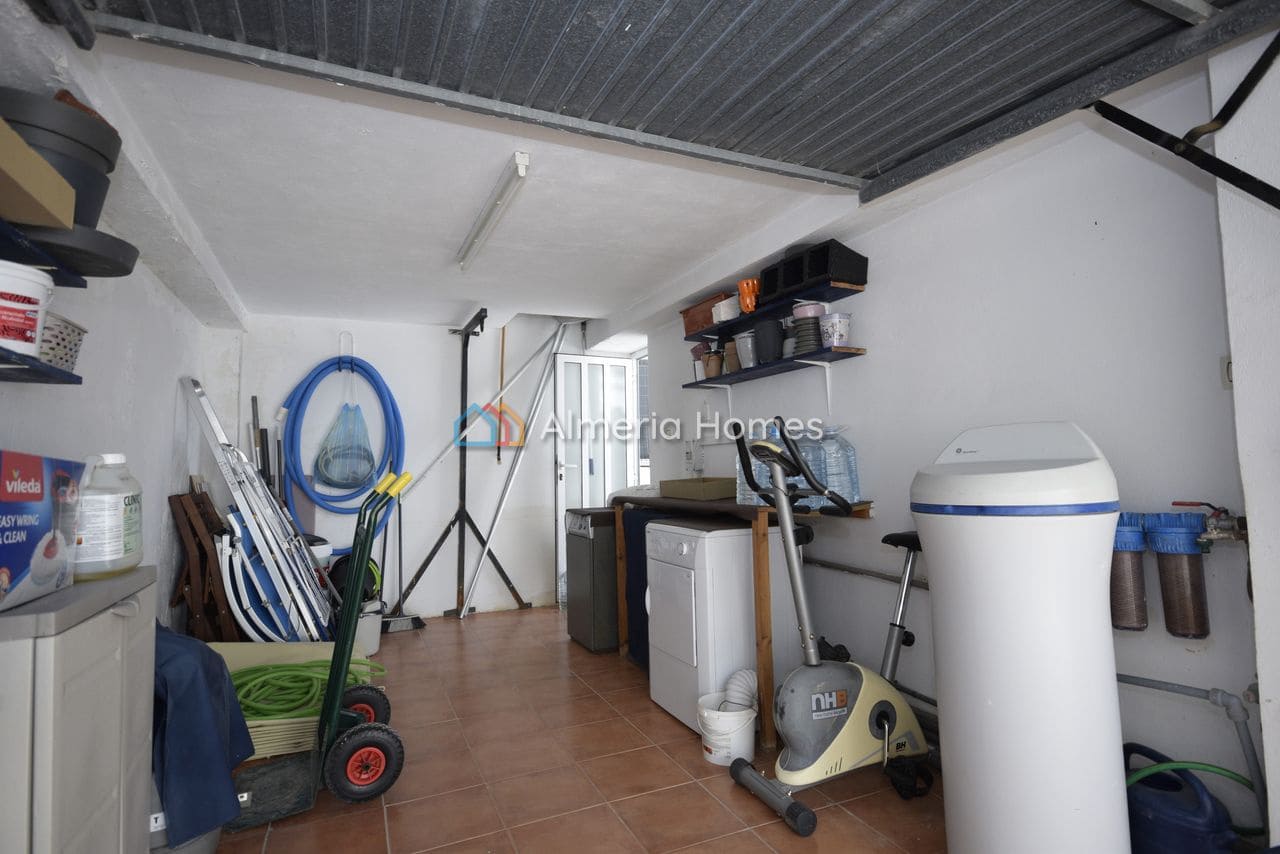 4 chambre Villa/Maison à vendre à Albanchez avec piscine garage - 294 995 € (Ref: 9902303)