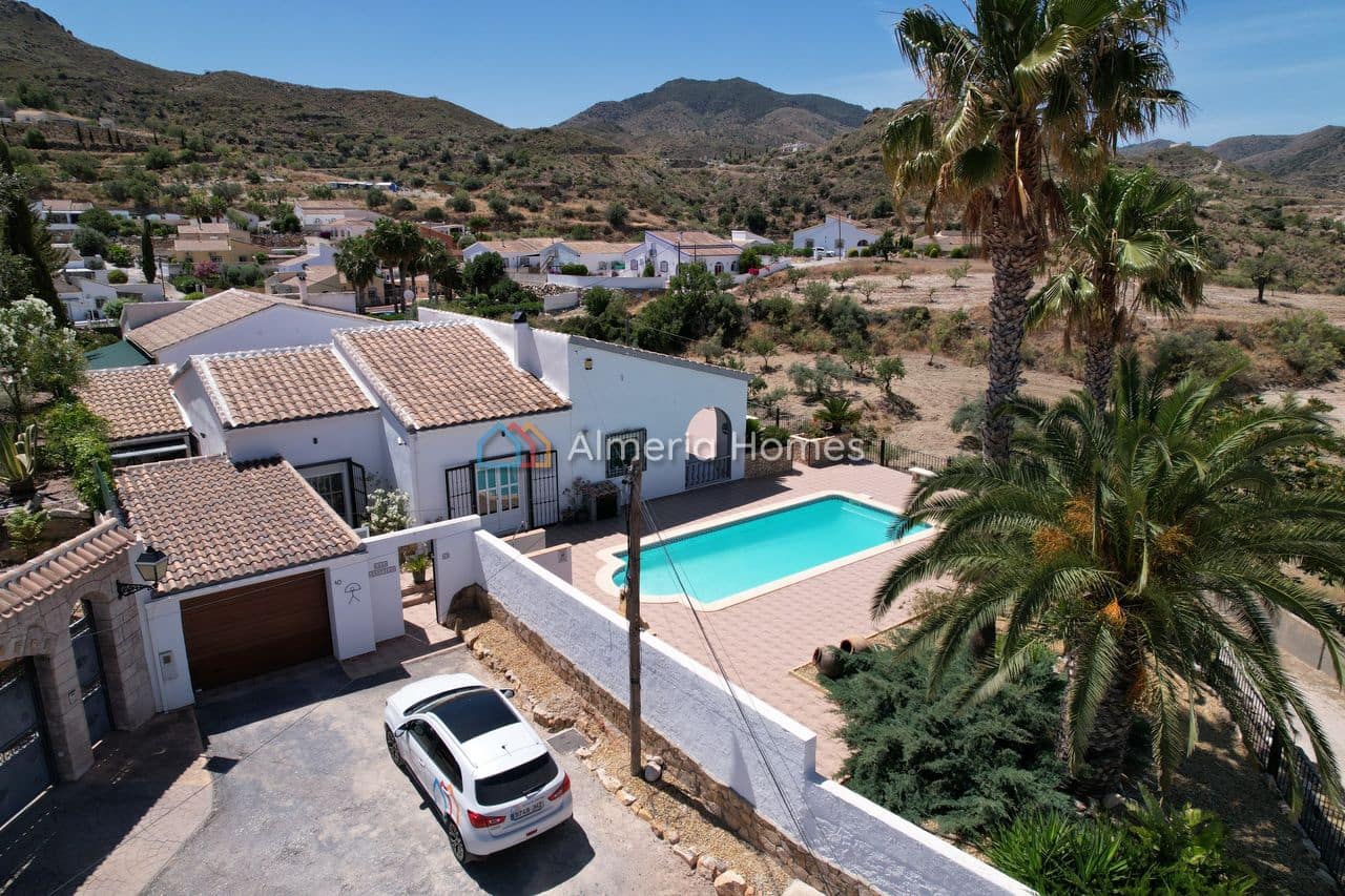 4 chambre Villa/Maison à vendre à Albanchez avec piscine garage - 294 995 € (Ref: 9902303)