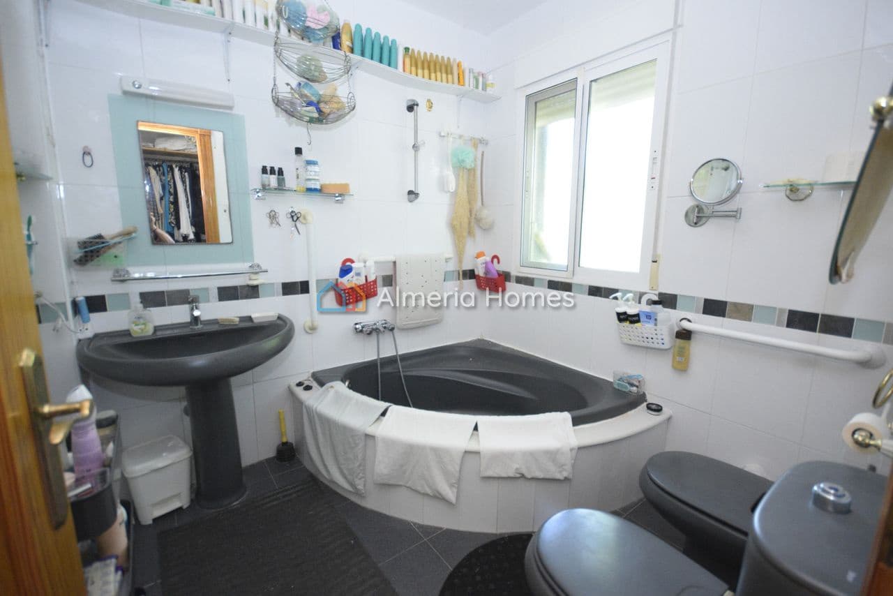 4 bedroom Villa for sale in La Parroquia with pool garage - € 174,995 (Ref: 9905244)