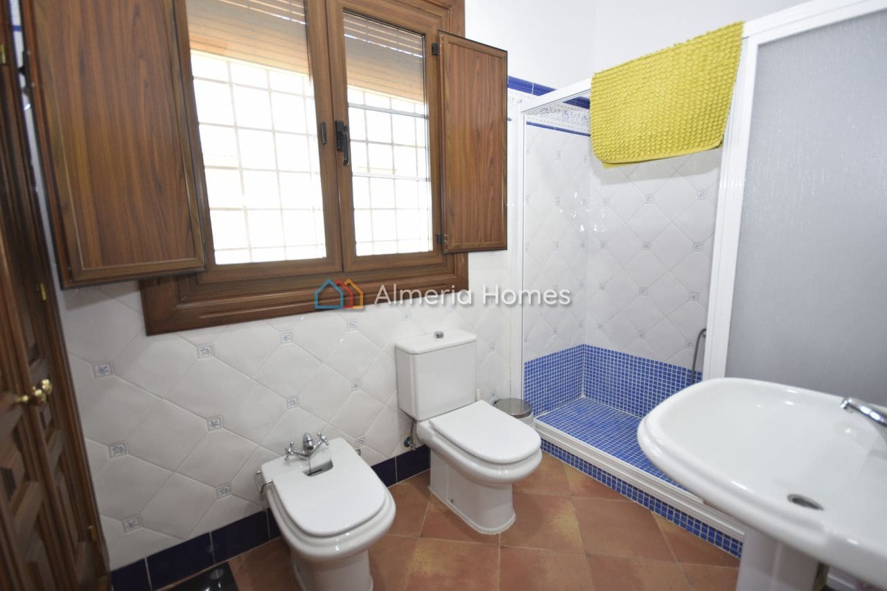 Chalet de 4 habitaciones en Albox en venta con piscina garaje - 389.000 € (Ref: 9908892)