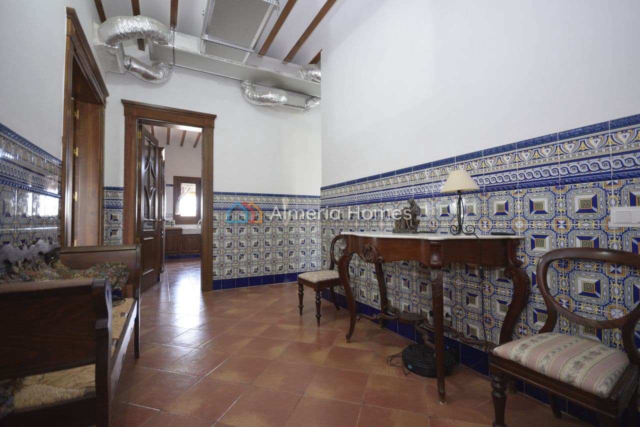 Chalet de 4 habitaciones en Albox en venta con piscina garaje - 389.000 € (Ref: 9908892)
