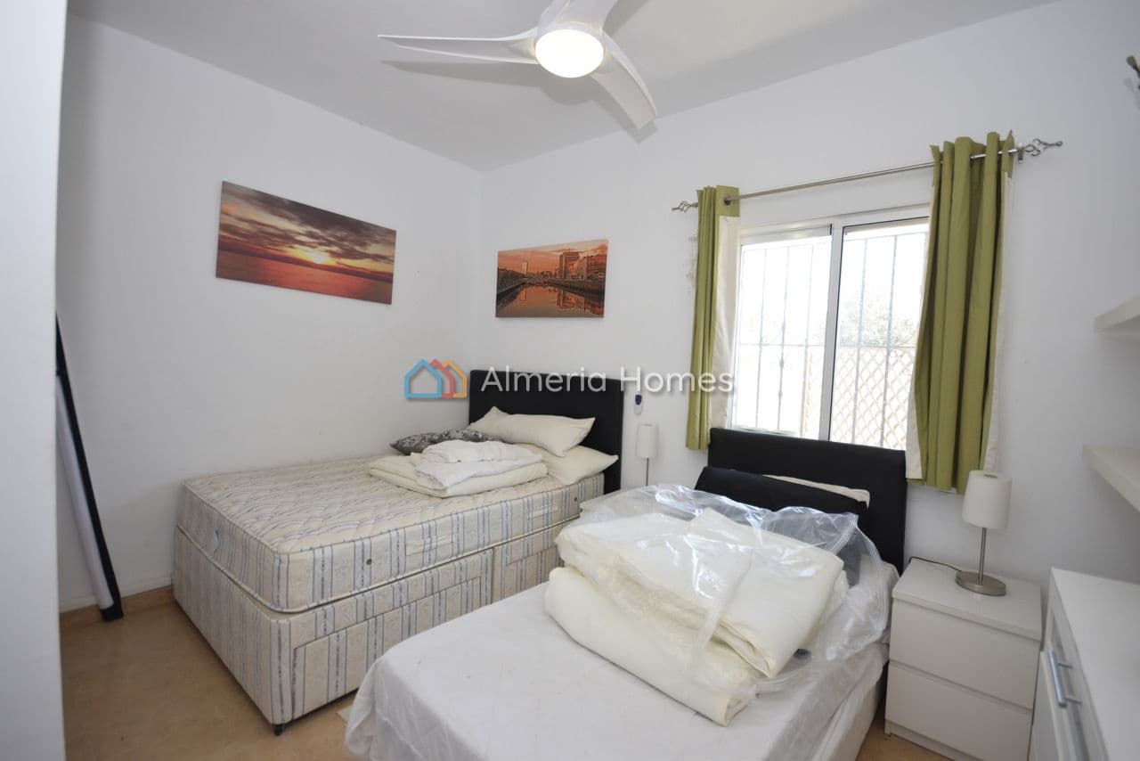 Chalet de 5 habitaciones en Arboleas en venta con piscina garaje - 330.000 € (Ref: 9914789)